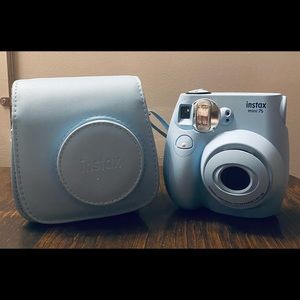 Instax mini 7s Polaroid camera with case